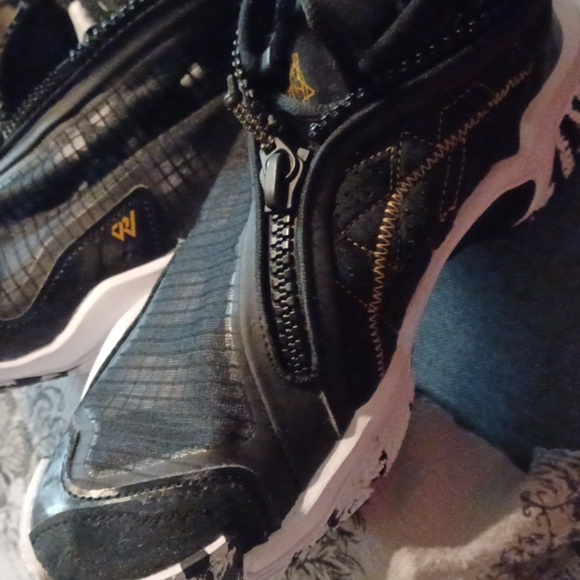 JORDAN Shoes Black and White Athletic Sneakers with Gold Accents - Picture 7 of 9